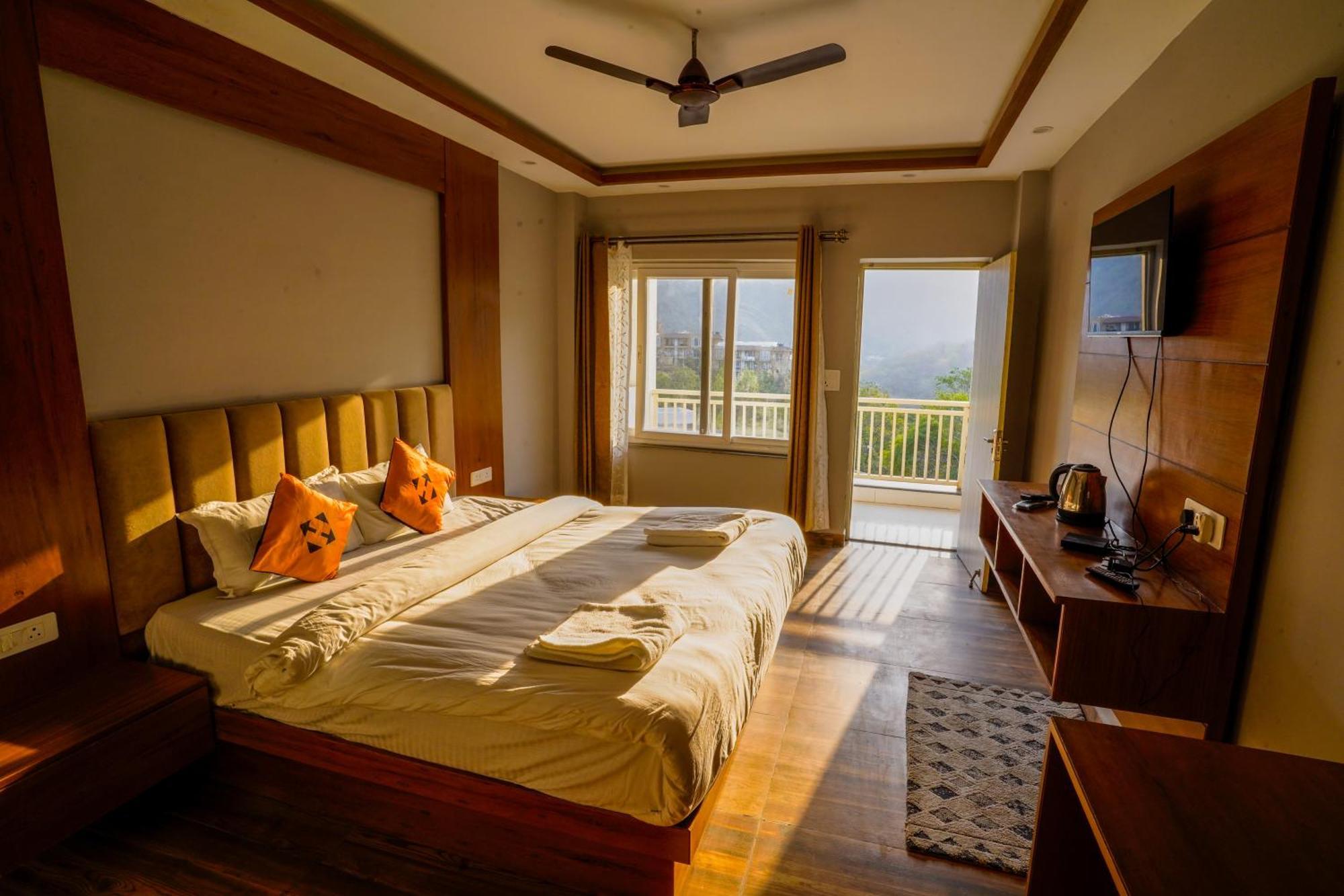 Hide-In Rishikesh, Laxman Jhula Vandrarhem Exteriör bild