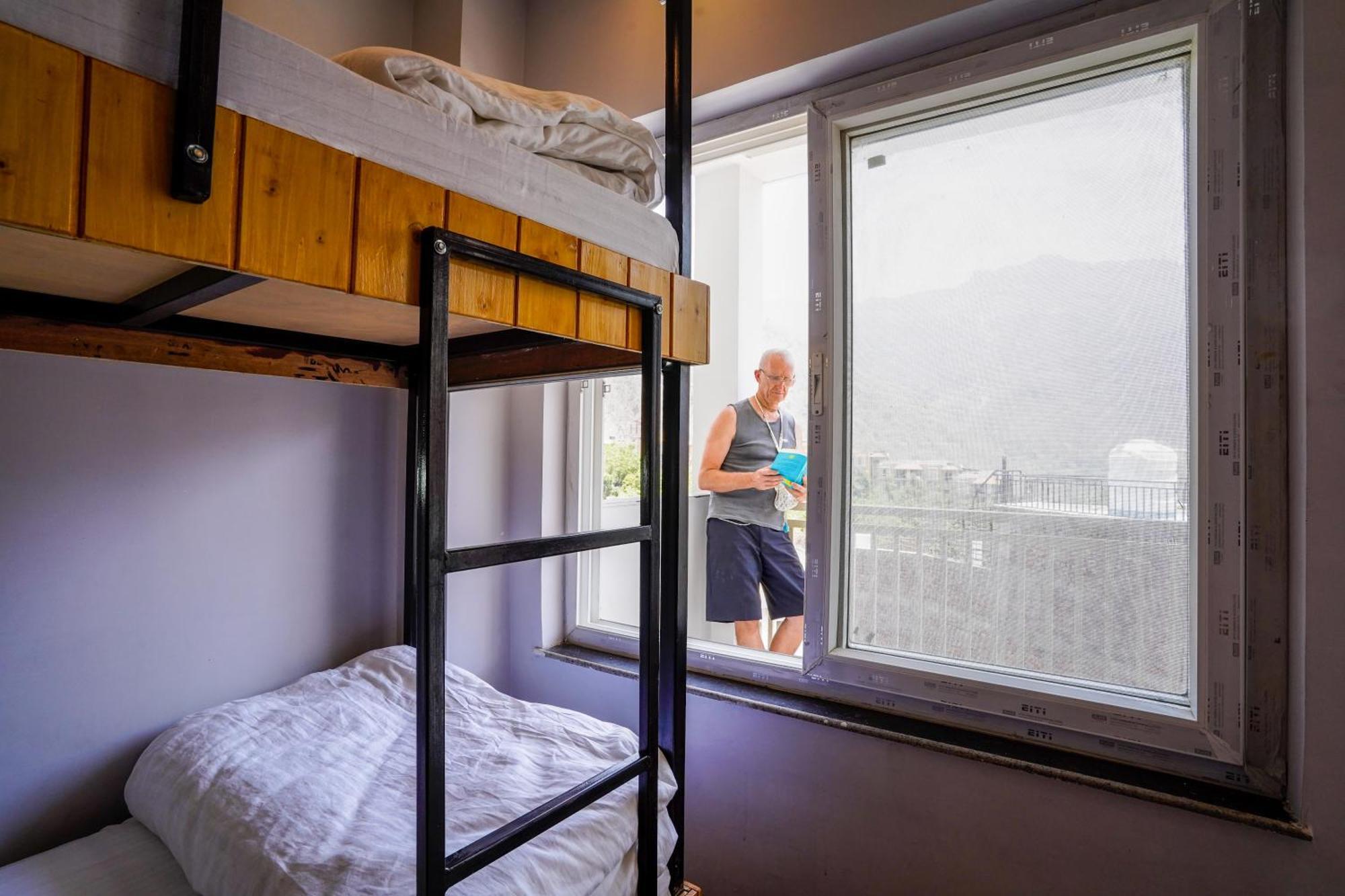 Hide-In Rishikesh, Laxman Jhula Vandrarhem Exteriör bild